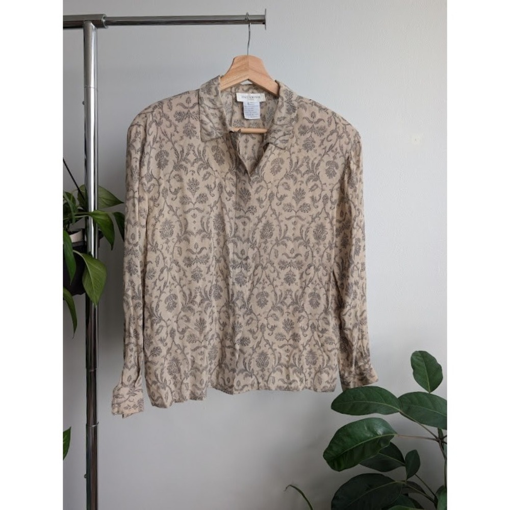 Vintage 70s 80s Jones New York Blouse 10 baroque Victorian style shirt Damask